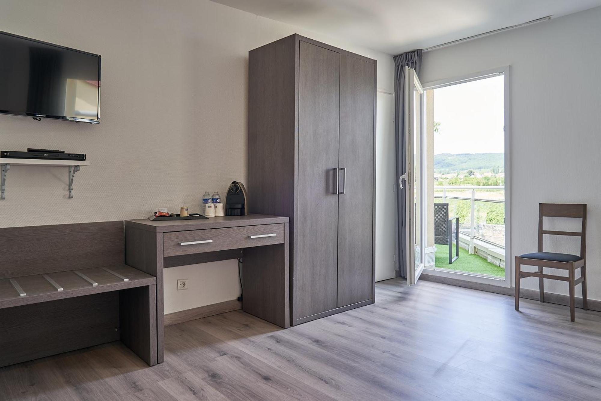 Hotel Authentic By Balladins Dijon /